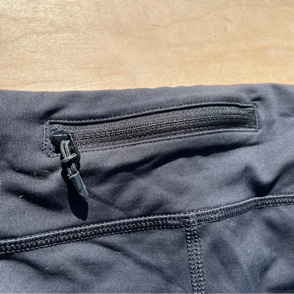 Lululemon Run Fast Free Crop Sz 8 Black, Ruffle Reflective Power Luxtreme - Picture 13 of 14
